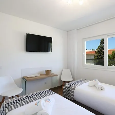 Pearl - In A Luxury * Nazaré