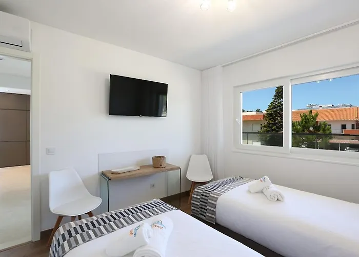 Pearl - In A Luxury * Nazaré